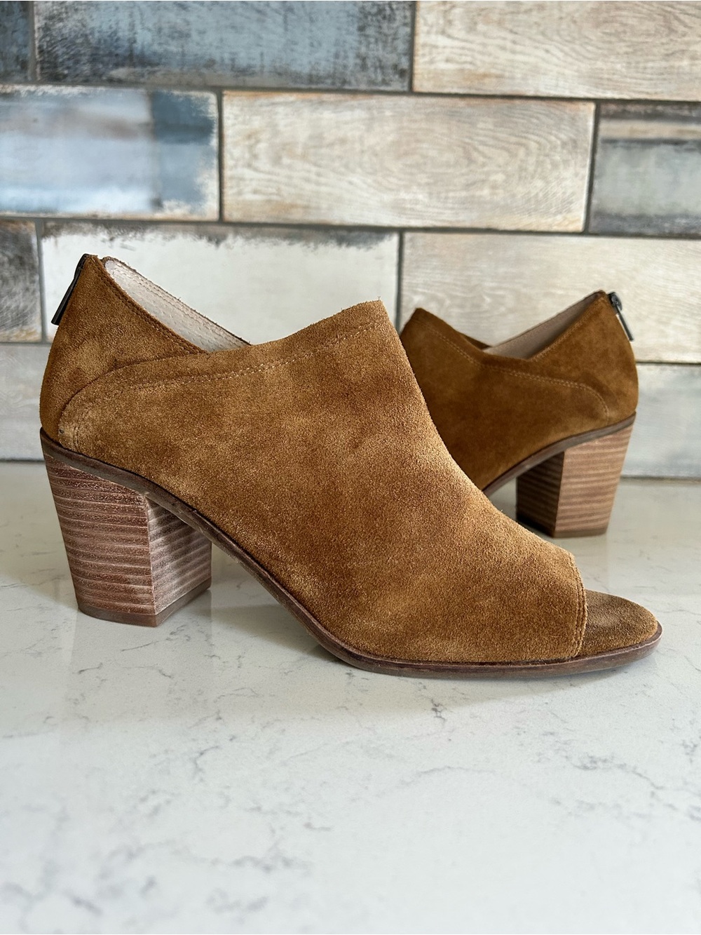 🍀Lucky Brand Kalli Tan Oiled Suede Open-Toe Block Heel Mule Ankle Booties - Picture 1 of 11